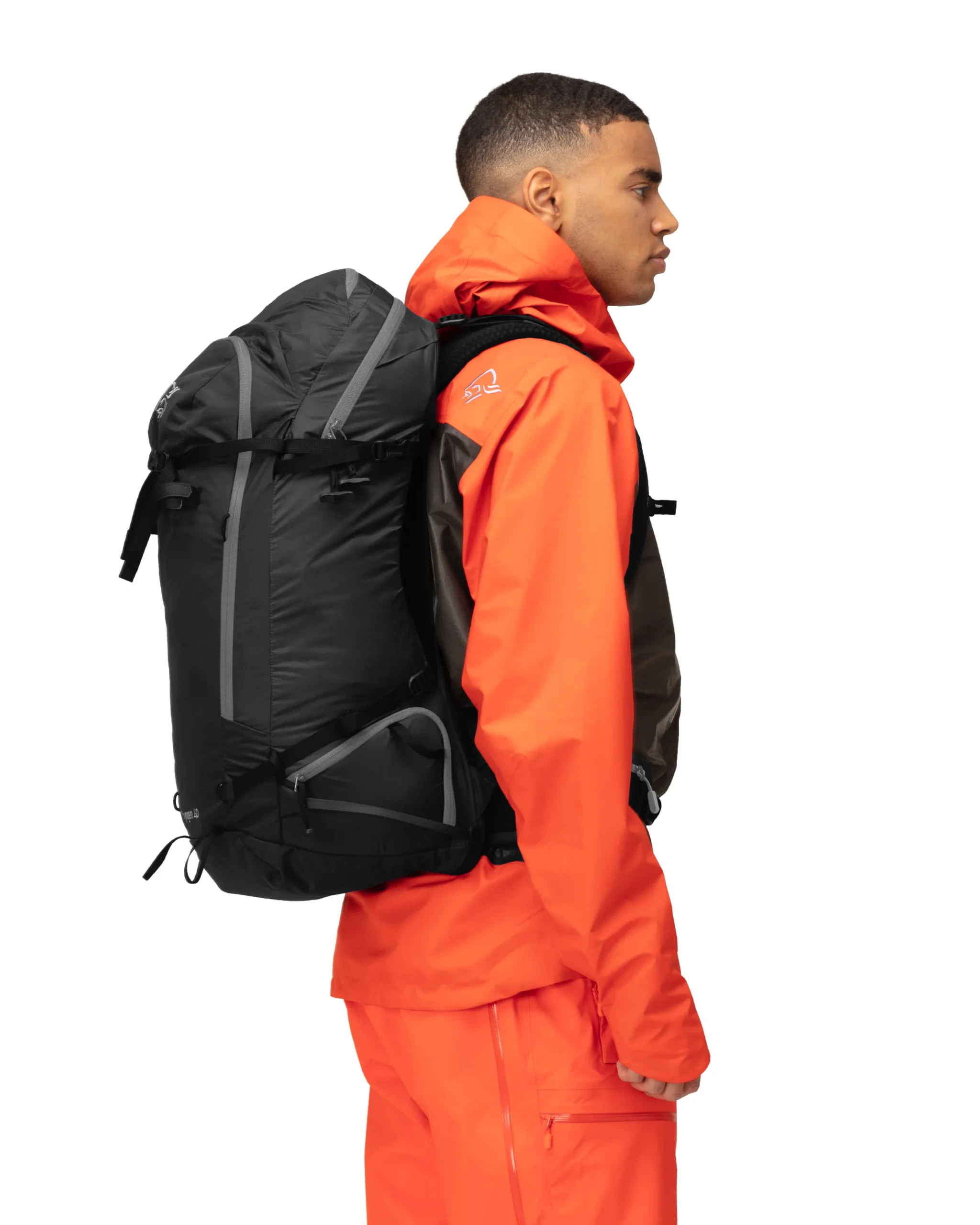 Norrøna Lyngen 40L Pack Caviar Black New